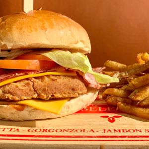 Amazing Burgers with fresh french fries at L' Epicerie Moderne in Lourdes