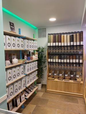 Food sold by weight at OnlyVegan - Online in Madrid