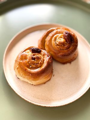Vegan Sticky Buns at Eter Vegan Bakery in Warsaw