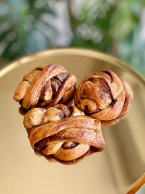 Vegan Kanelbullar (Swedish Cinnamon Buns) at Eter Vegan Bakery in Warsaw