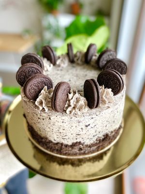Vegan Oreo Cake at Eter Vegan Bakery in Warsaw
