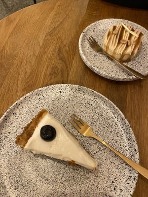 Vegan cheesecake  at Eter Vegan Bakery in Warsaw