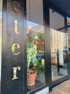 External location at Eter Vegan Bakery in Warsaw