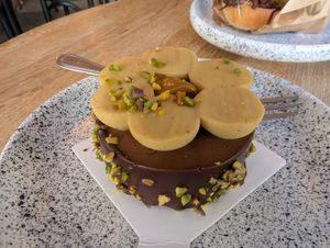 Dubai style dessert at Eter Vegan Bakery in Warsaw
