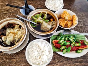Bak kut teh and BBQ Fish were the best😋 at Vege Station 素食小栈 - Jl Dedap in Johor Bahru