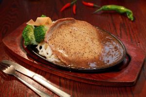 Combo. Black Pepper Veg. Cutlet w/ Udon
黑椒素排烏冬 at 4 Stones Vegetarian Cuisine in Richmond