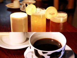 Drinks
Top: (From left to right) Ice coffee, Ice Lime Green Tea, Ice Lemon Black Tea
Bottom: Hot coffee

:) all made fresh!  at 4 Stones Vegetarian Cuisine in Richmond