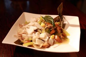 西芹山藥百合
Stir-fried Celery, Mountain Yam, & Lily at 4 Stones Vegetarian Cuisine in Richmond