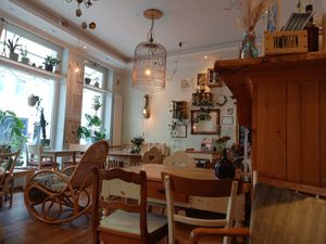  at Birds Bistro in Gottingen