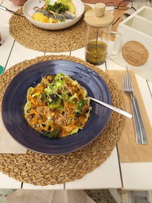 Vegan dish of the day: tagliatelle, broccoli and curry sauce at Cocos Veggie e Tal in Foz Do Arelho