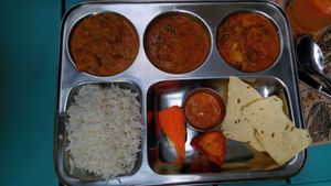 Curry at Vegan Food Heaven in Barcelona