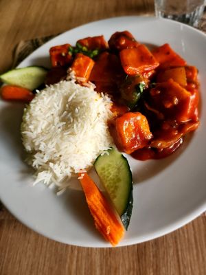 Chili Tofu con Arroz at Vegan Food Heaven in Barcelona