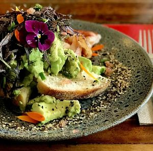 Avo smash at Home Grown on Piper in Kyneton