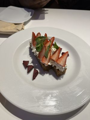Seasonal Fruit cake #Veganuary at The Vegetarian Butcher Ikebukuro in Tokyo
