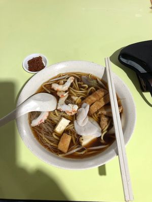 Prawn mee $3 at Shan Yuan 善缘素食 in Central Singapore