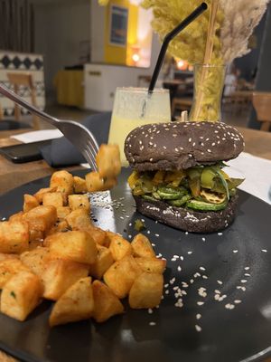 Burger   at NKOA in Casablanca