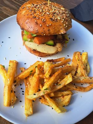 Burger (examined carefully for non-vegan items!) And melt in mouth fries at NKOA in Casablanca