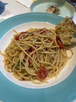 Spaghetti Aglio oil with peppers   at Oolaa - Stanley St in Hong Kong Island