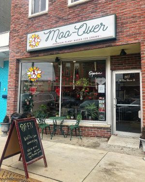 Store Front #Veganuary at Moo-Over in Columbia City