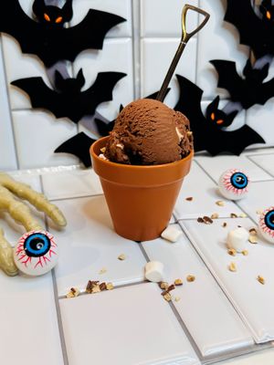  at Moo-Over in Columbia City