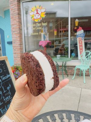  at Moo-Over in Columbia City