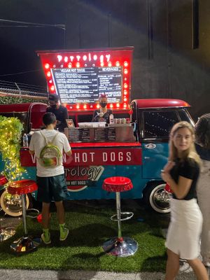 Food truck at Perrology in Fort Lauderdale