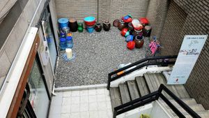 Exterior of location - staircase at Temple Food Doban - 사찰음식도반 | in Seoul