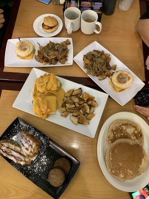 McReeky and pancakes  at Cheezy Vegan in Woodlyn