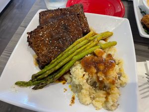 Cheezy Cowboy Meatloaf at Cheezy Vegan in Woodlyn