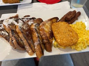 Cheeze The Day with hashbrown at Cheezy Vegan in Woodlyn