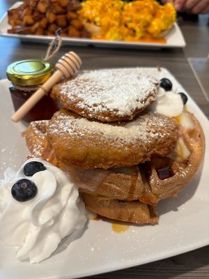 chicken and waffles at Cheezy Vegan in Woodlyn