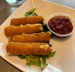 mozz sticks at Cheezy Vegan in Woodlyn