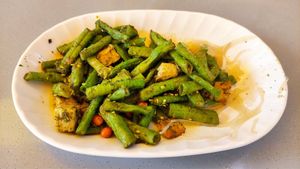 Stir fried long beans in Lei-Cha sauce 炒擂茶长豆 at Original Taste Foods 老味道 in Central Singapore
