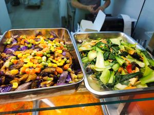 Dishes at Original Taste Foods 老味道 in Central Singapore