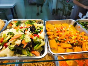 Dishes at Original Taste Foods 老味道 in Central Singapore