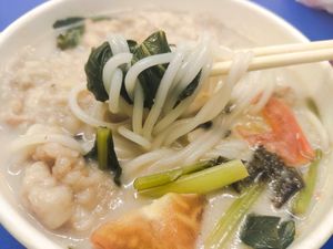 Sliced fish bee hoon soup at Original Taste Foods 老味道 in Central Singapore