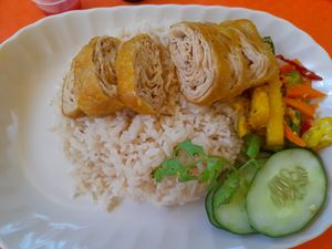 Mock chicken rice at Original Taste Foods 老味道 in Central Singapore