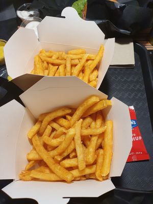 Fries #Veganuary at UNMEAT in Zurich