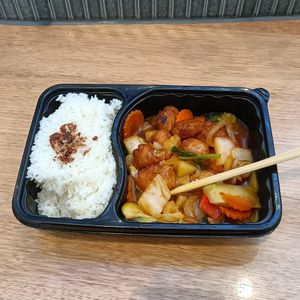 sweet and sour plant based chicken at Thailander in Melbourne