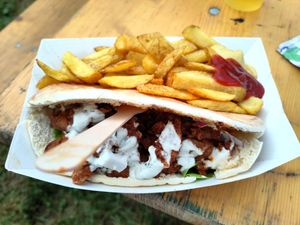 Vegan kebab at À tord l'haricot in Toulouse