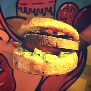 Hamburguesa de lenteja 🍔 at Kandy Soda Bar in Puyo