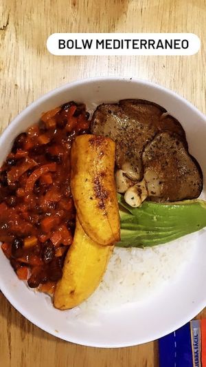 Bowl Mediterráneo at Kandy Soda Bar in Puyo