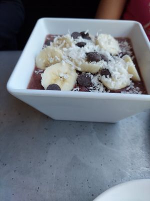 Smoothie bowl at The Vegan Club in Cleveland