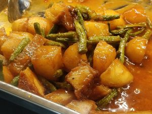 Long at Yi En Vegetarian 伊恩素食 in Central Singapore