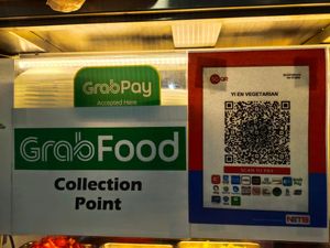 Payment option at Yi En Vegetarian 伊恩素食 in Central Singapore