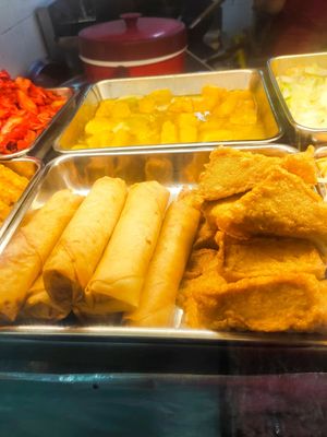 Popiah at Yi En Vegetarian 伊恩素食 in Central Singapore