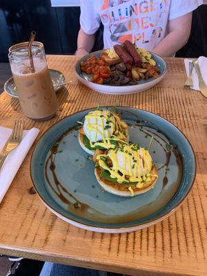 ‘Veggs Benny’ and ‘The Big One’ at The Vibe in Liverpool