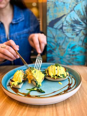 VEGGS BENNY a vegan take on the traditional egg's benedict 👌🏽 at The Vibe in Liverpool