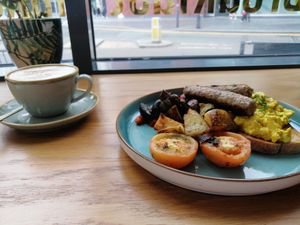 Full English breakfast at The Vibe in Liverpool