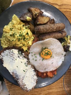 Full English with "fried egg“  at The Vibe in Liverpool